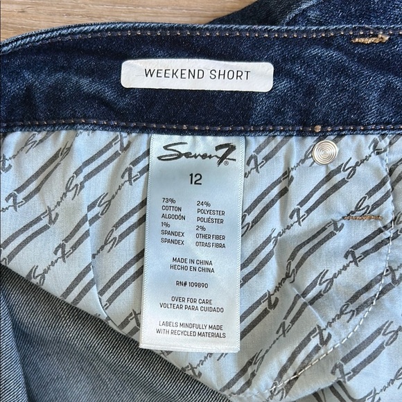 Seven7 Blue Jean Shorts Classic Style - Picture 3 of 4